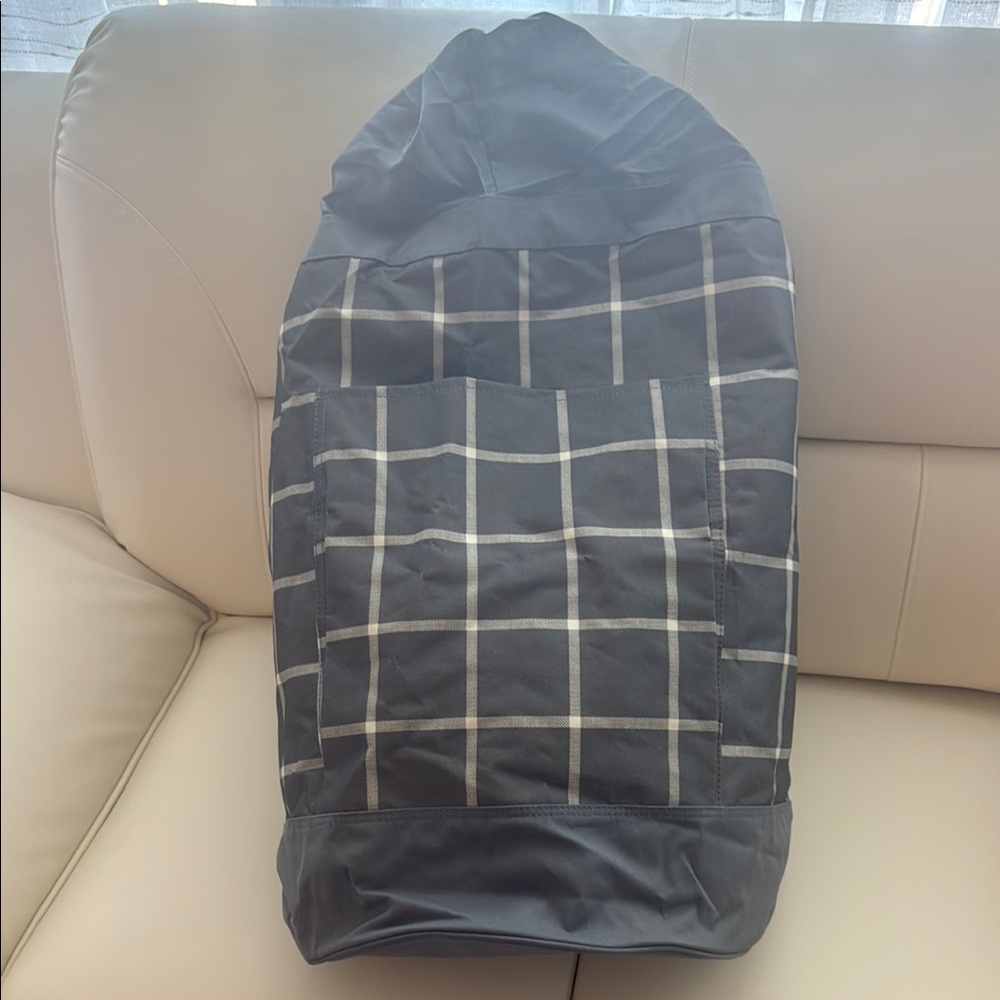 Thirty-One grey laundry bag